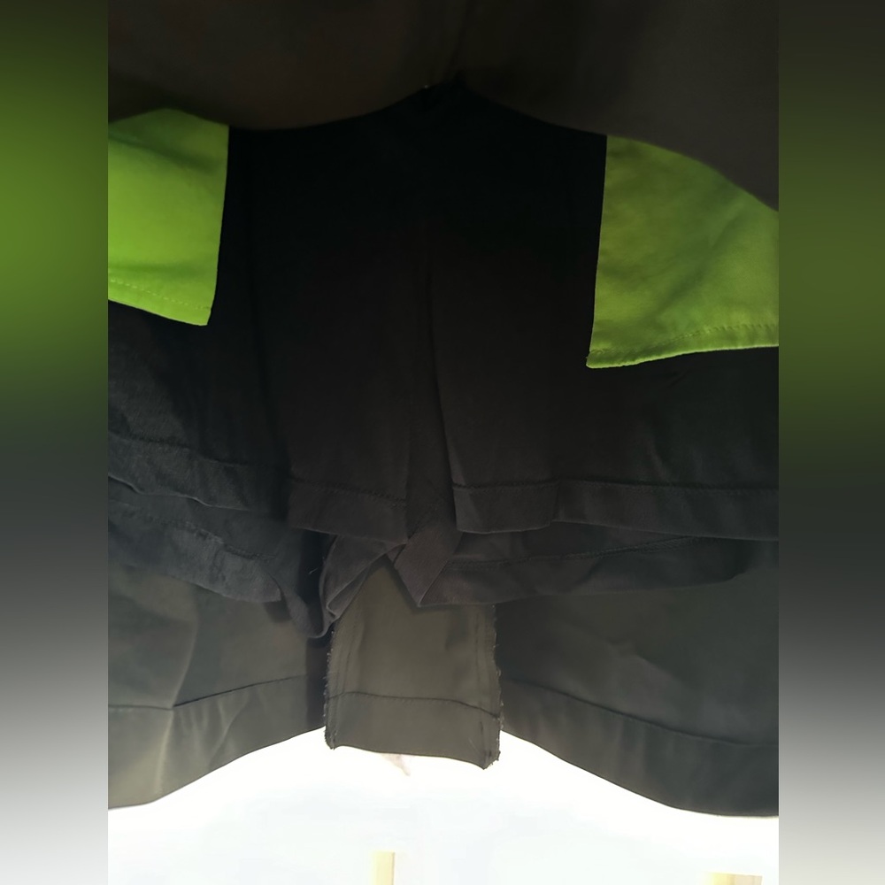 I—Hugo Boss - Picture 11 of 15